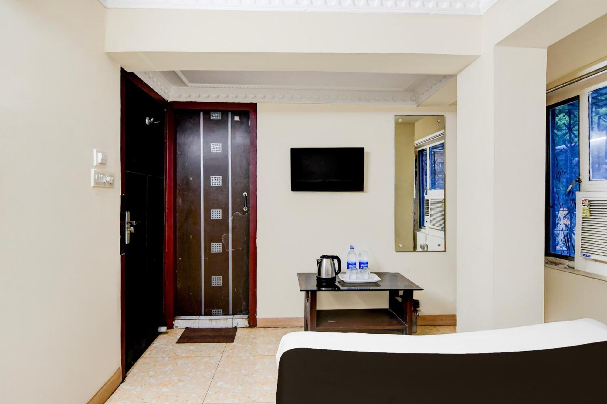 Super Hotel O Sarat Bose Road Formerly Shree Guest House Калькутта Экстерьер фото